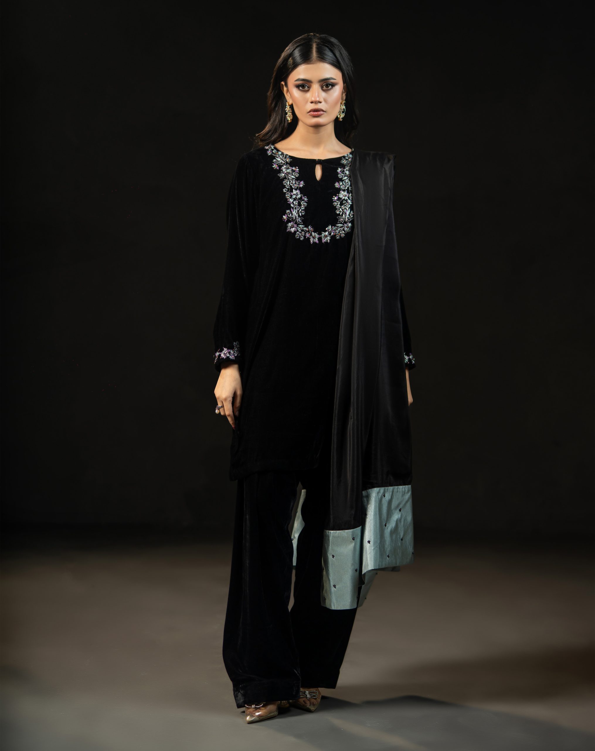 VELORA Co' Noir - OMD Dress