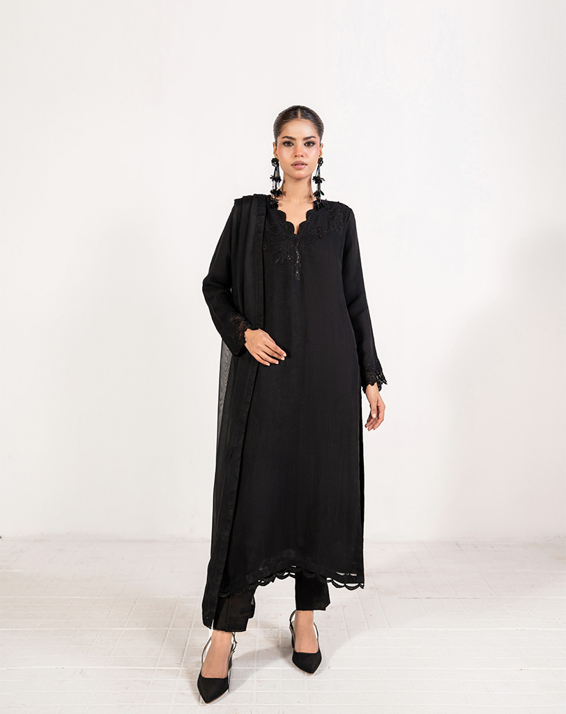 SIGNATURE Co’ Noir – OMD Dress